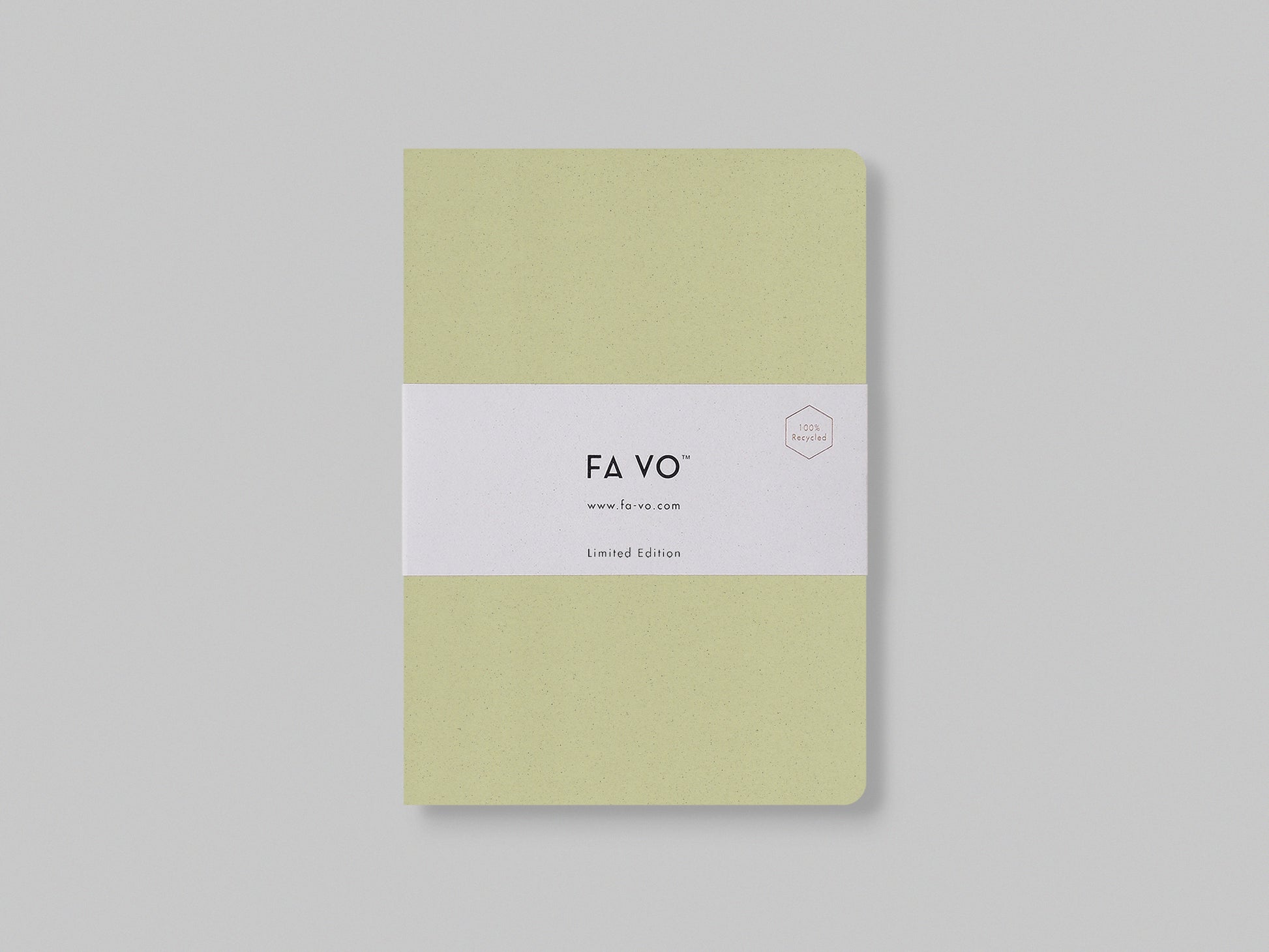 The front face of the FA VO Notebook in the color Kiwi.