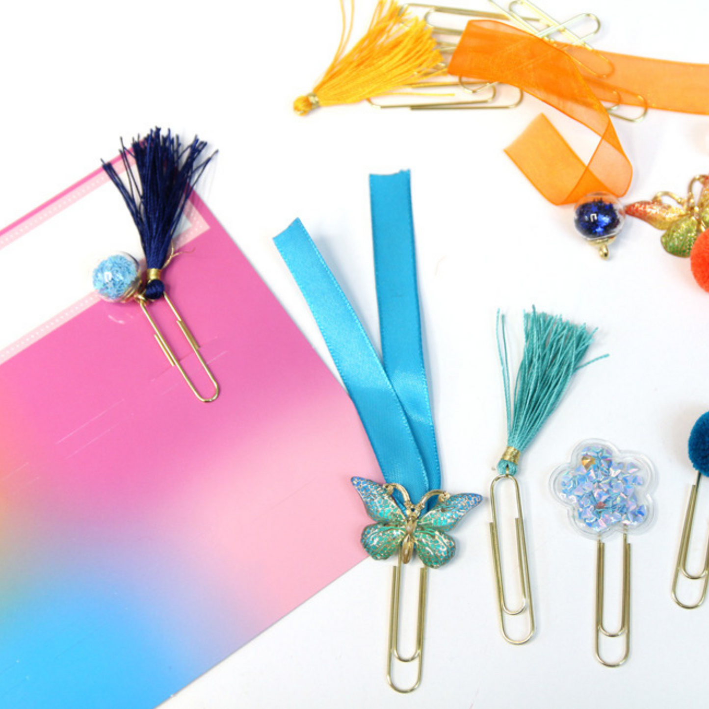 A variety of what you could craft and create with the Make and Sell "Paper Clip Kit" Entrepreneur Starter Kit from Kids Crafts.